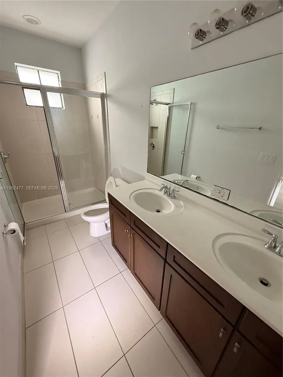 1040 Nw 33rd Ct 1040, Pompano Beach, Florida 33064, Pompano Beach, Florida 33064, 3 Bedrooms Bedrooms, ,2 BathroomsBathrooms,Residential Lease,For Rent,1040 Nw 33rd Ct 1040, Pompano Beach, Florida 33064,A11962477