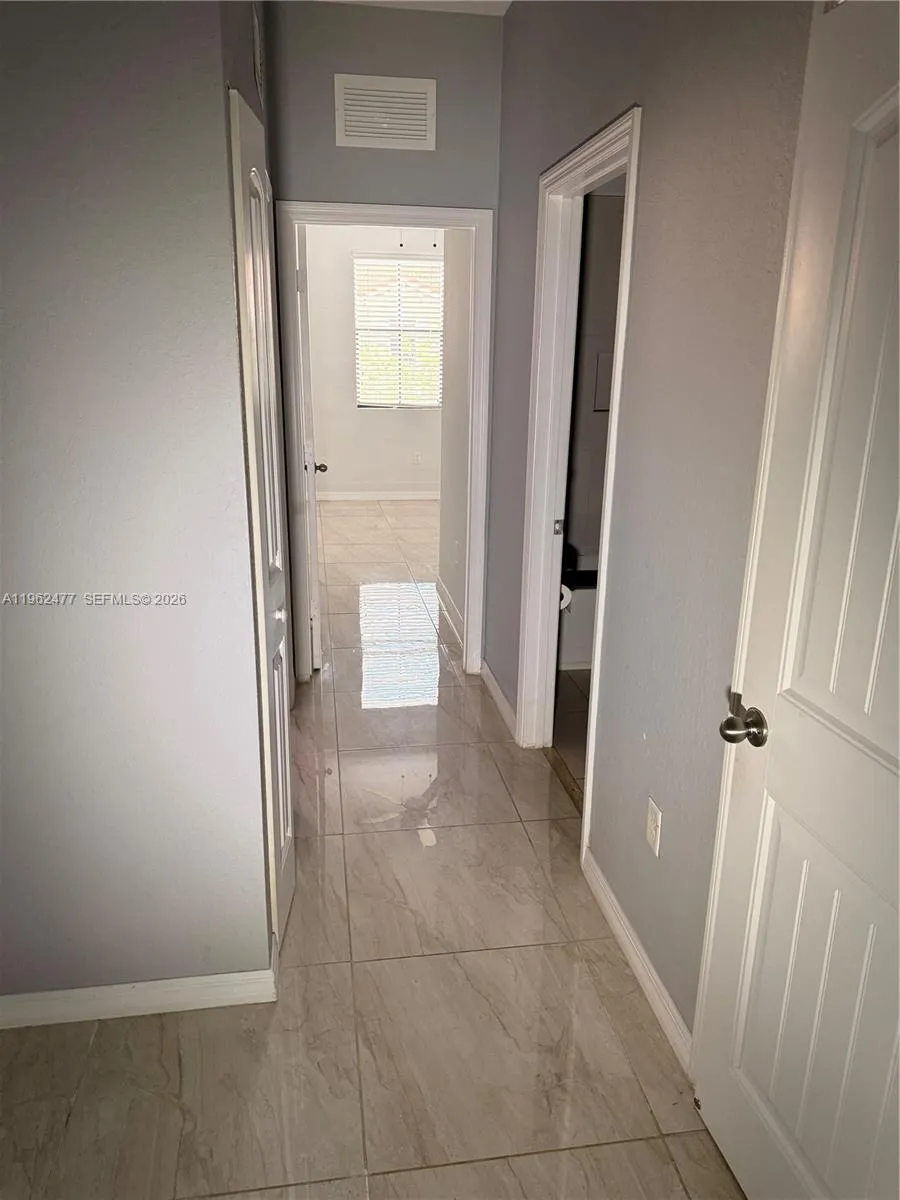 1040 Nw 33rd Ct 1040, Pompano Beach, Florida 33064, Pompano Beach, Florida 33064, 3 Bedrooms Bedrooms, ,2 BathroomsBathrooms,Residential Lease,For Rent,1040 Nw 33rd Ct 1040, Pompano Beach, Florida 33064,A11962477