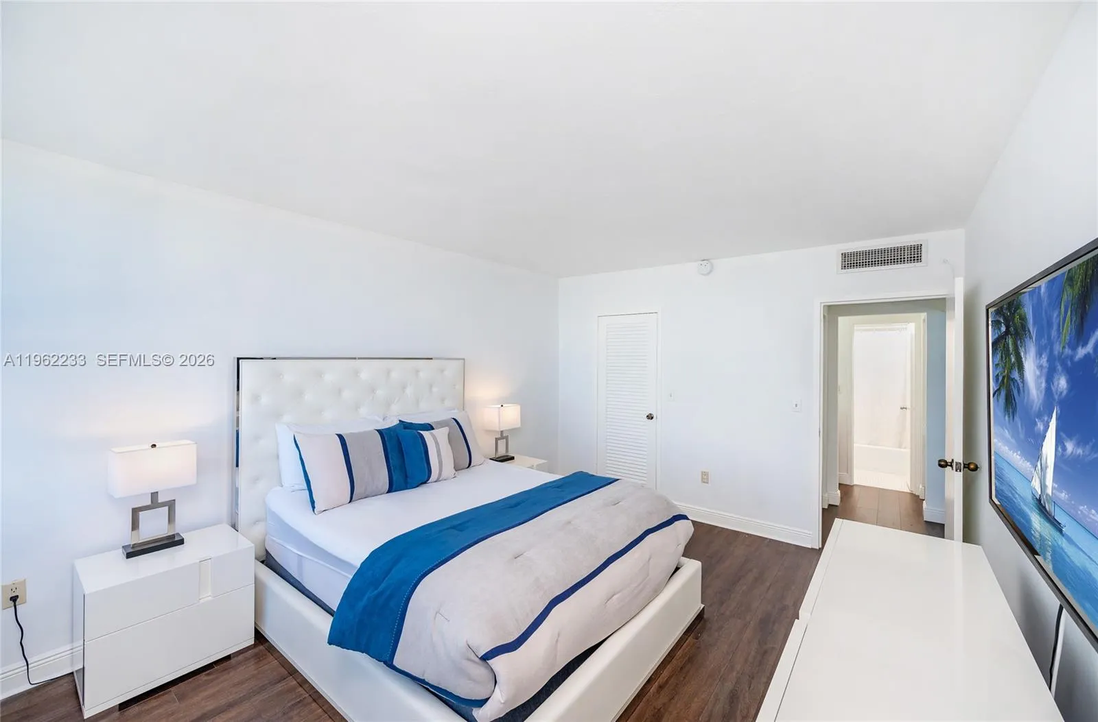 2899 Collins Ave 1505, Miami Beach, Florida 33140, Miami Beach, Florida 33140, 1 Bedroom Bedrooms, ,1 BathroomBathrooms,Residential,For Sale,2899 Collins Ave 1505, Miami Beach, Florida 33140,A11962233