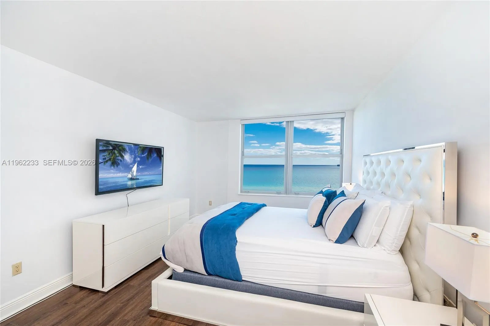 2899 Collins Ave 1505, Miami Beach, Florida 33140, Miami Beach, Florida 33140, 1 Bedroom Bedrooms, ,1 BathroomBathrooms,Residential,For Sale,2899 Collins Ave 1505, Miami Beach, Florida 33140,A11962233