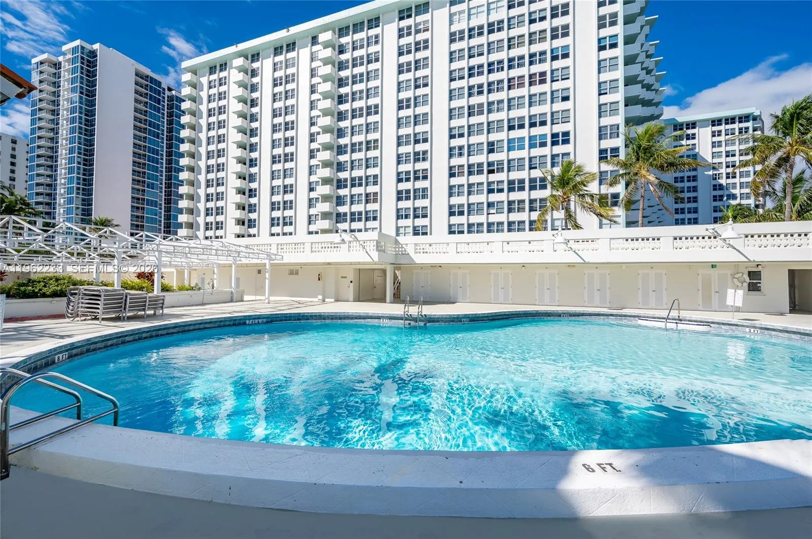 2899 Collins Ave 1505, Miami Beach, Florida 33140, Miami Beach, Florida 33140, 1 Bedroom Bedrooms, ,1 BathroomBathrooms,Residential,For Sale,2899 Collins Ave 1505, Miami Beach, Florida 33140,A11962233