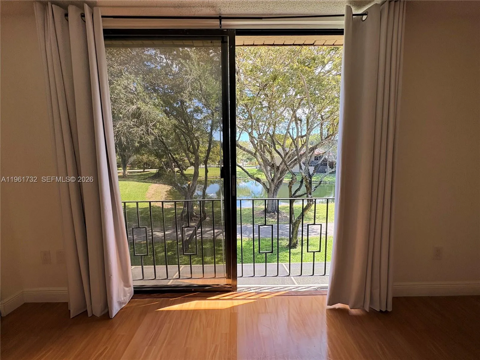 3855 Estepona Ave 10-d-1, Doral, Florida 33178, Doral, Florida 33178, 2 Bedrooms Bedrooms, ,2 BathroomsBathrooms,Residential Lease,For Rent,3855 Estepona Ave 10-d-1, Doral, Florida 33178,A11961732