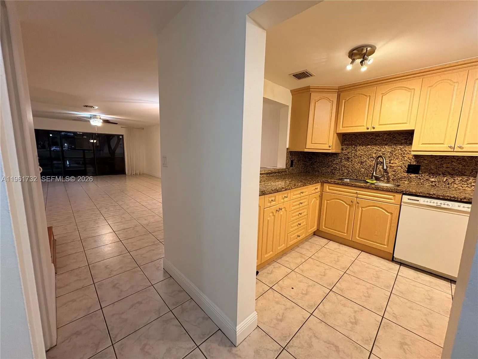 3855 Estepona Ave 10-d-1, Doral, Florida 33178, Doral, Florida 33178, 2 Bedrooms Bedrooms, ,2 BathroomsBathrooms,Residential Lease,For Rent,3855 Estepona Ave 10-d-1, Doral, Florida 33178,A11961732