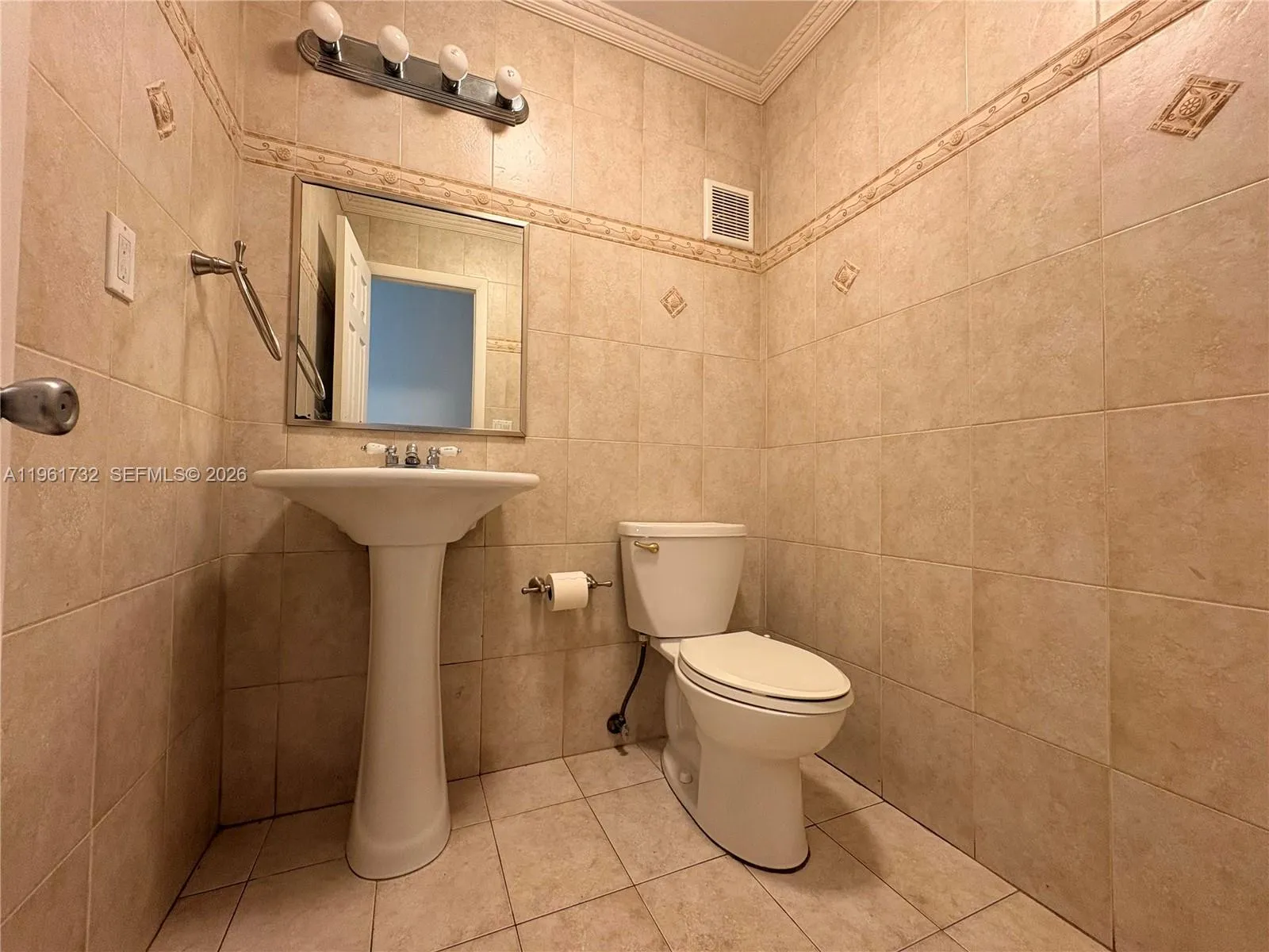 3855 Estepona Ave 10-d-1, Doral, Florida 33178, Doral, Florida 33178, 2 Bedrooms Bedrooms, ,2 BathroomsBathrooms,Residential Lease,For Rent,3855 Estepona Ave 10-d-1, Doral, Florida 33178,A11961732