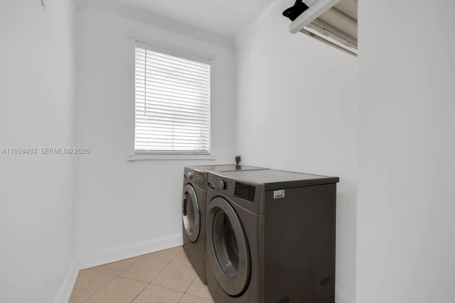 636 Vista Meadows Dr, Weston, Florida 33327, Weston, Florida 33327, 5 Bedrooms Bedrooms, ,3 BathroomsBathrooms,Residential,For Sale,636 Vista Meadows Dr, Weston, Florida 33327,A11959463