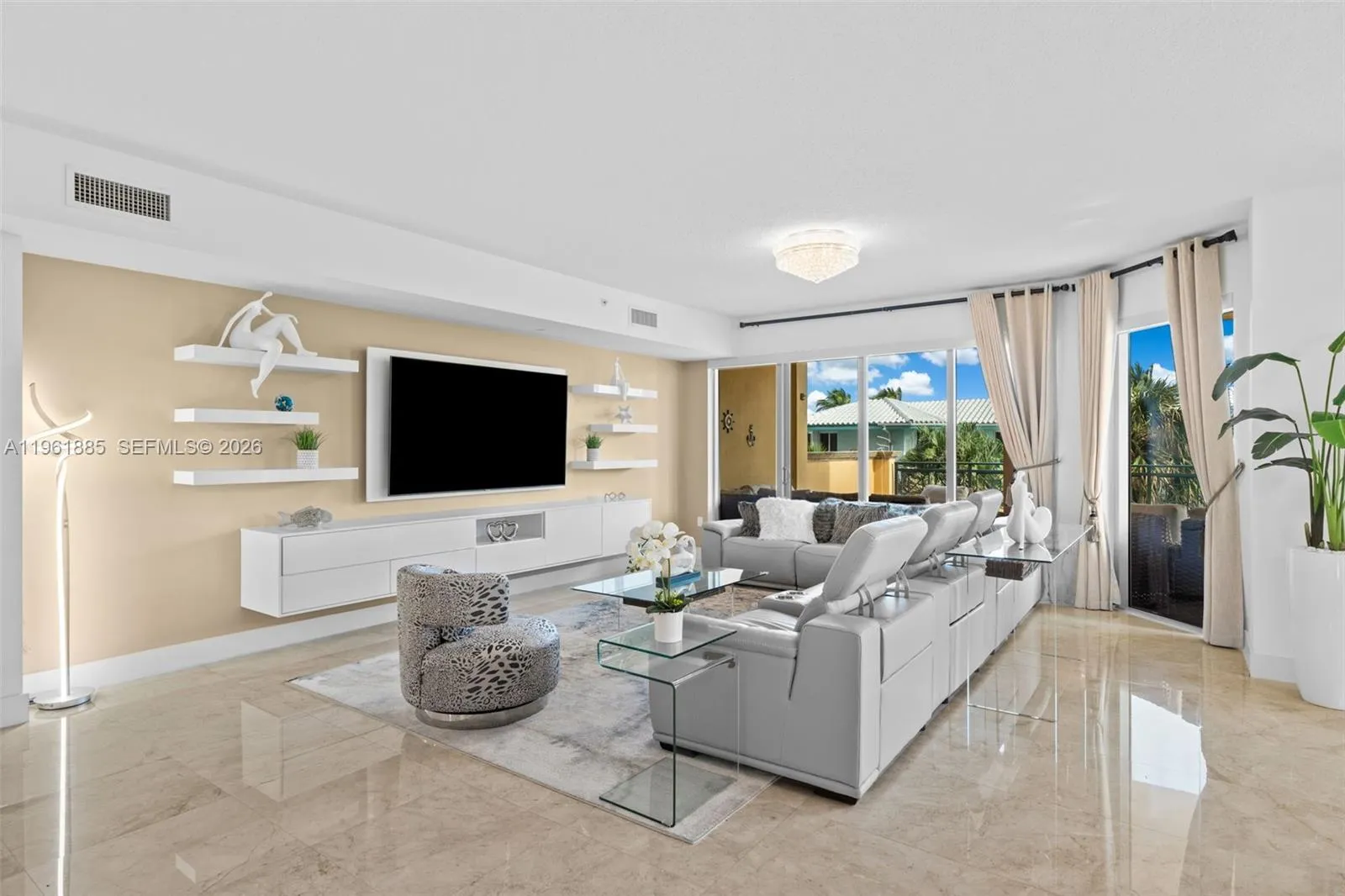 3415 N Ocean Dr 204, Hollywood, Florida 33019, Hollywood, Florida 33019, 3 Bedrooms Bedrooms, ,3 BathroomsBathrooms,Residential,For Sale,3415 N Ocean Dr 204, Hollywood, Florida 33019,A11961885