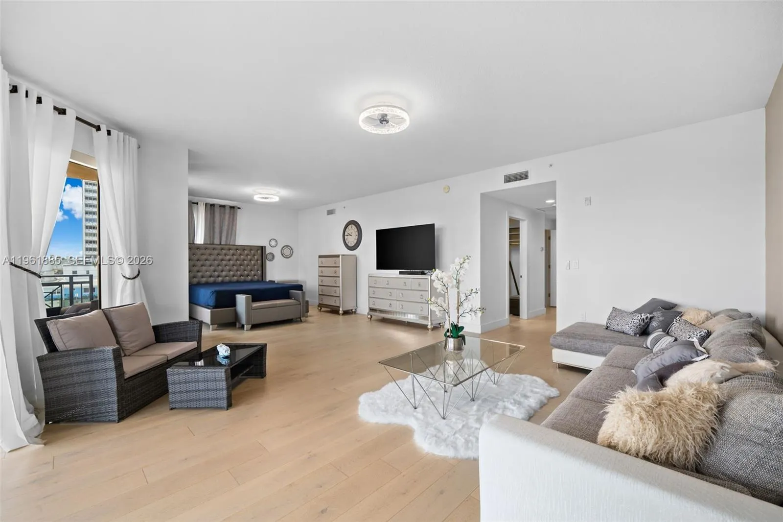 3415 N Ocean Dr 204, Hollywood, Florida 33019, Hollywood, Florida 33019, 3 Bedrooms Bedrooms, ,3 BathroomsBathrooms,Residential,For Sale,3415 N Ocean Dr 204, Hollywood, Florida 33019,A11961885