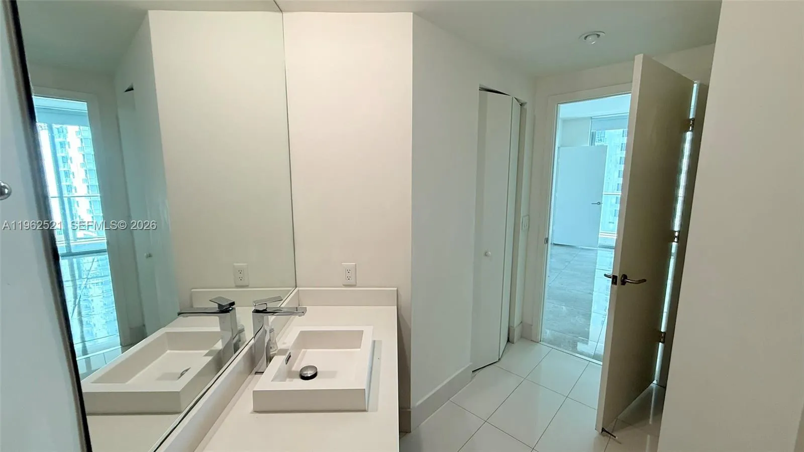 1100 S Miami Ave 1710, Miami, Florida 33130, Miami, Florida 33130, 2 Bedrooms Bedrooms, ,2 BathroomsBathrooms,Residential Lease,For Rent,1100 S Miami Ave 1710, Miami, Florida 33130,A11962521