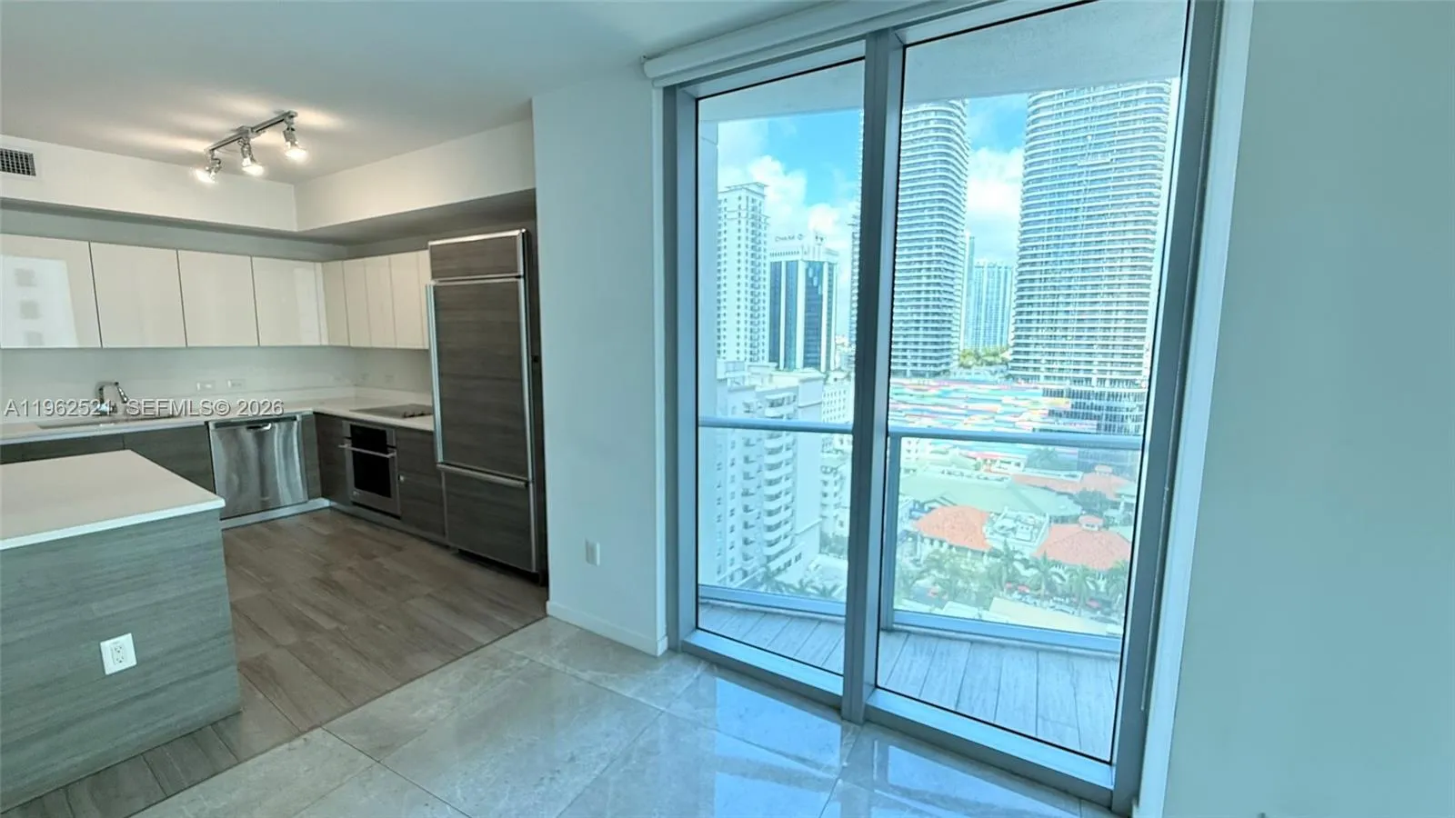 1100 S Miami Ave 1710, Miami, Florida 33130, Miami, Florida 33130, 2 Bedrooms Bedrooms, ,2 BathroomsBathrooms,Residential Lease,For Rent,1100 S Miami Ave 1710, Miami, Florida 33130,A11962521