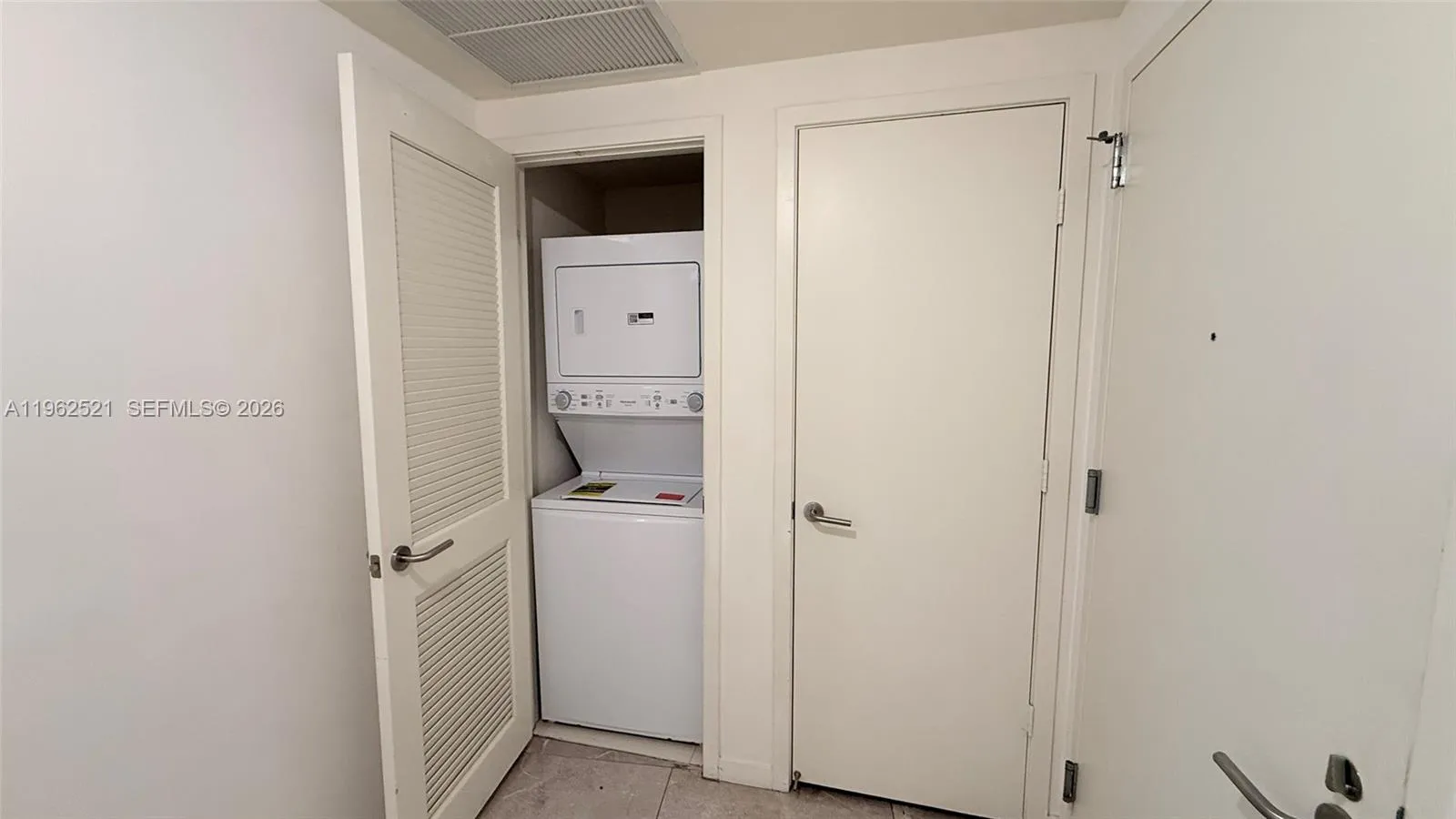 1100 S Miami Ave 1710, Miami, Florida 33130, Miami, Florida 33130, 2 Bedrooms Bedrooms, ,2 BathroomsBathrooms,Residential Lease,For Rent,1100 S Miami Ave 1710, Miami, Florida 33130,A11962521