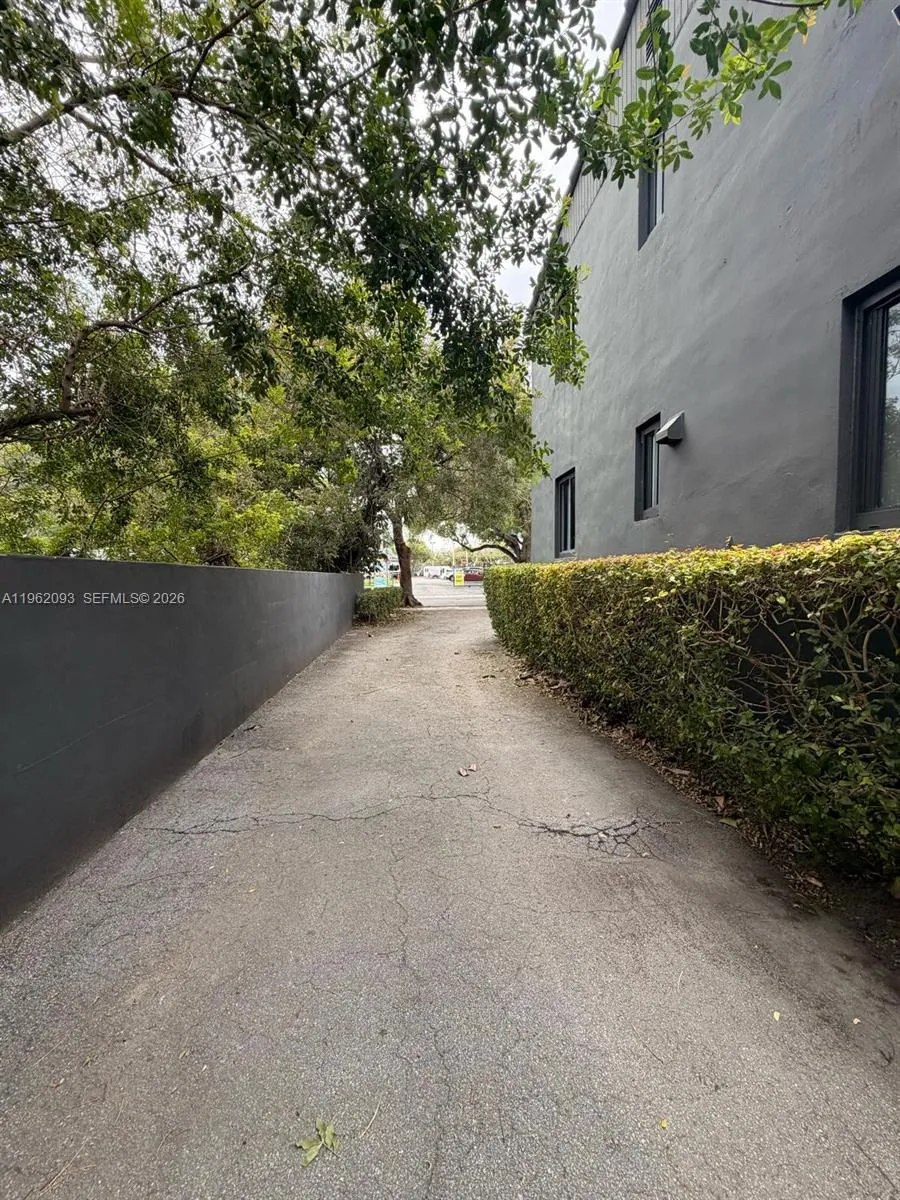 1385 Nw 15th St, Miami, Florida 33125, Miami, Florida 33125, ,Commercial Lease,For Rent,1385 Nw 15th St, Miami, Florida 33125,A11962093