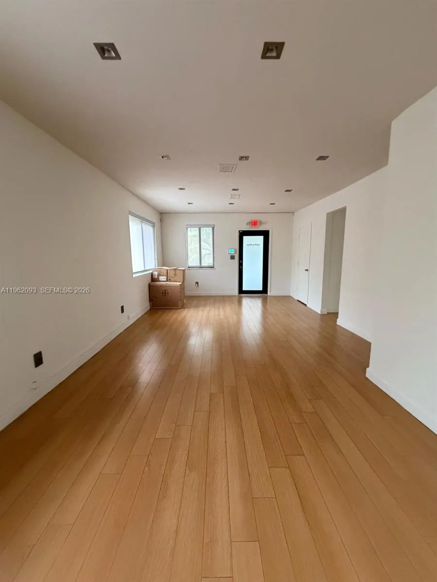 1385 Nw 15th St, Miami, Florida 33125, Miami, Florida 33125, ,Commercial Lease,For Rent,1385 Nw 15th St, Miami, Florida 33125,A11962093