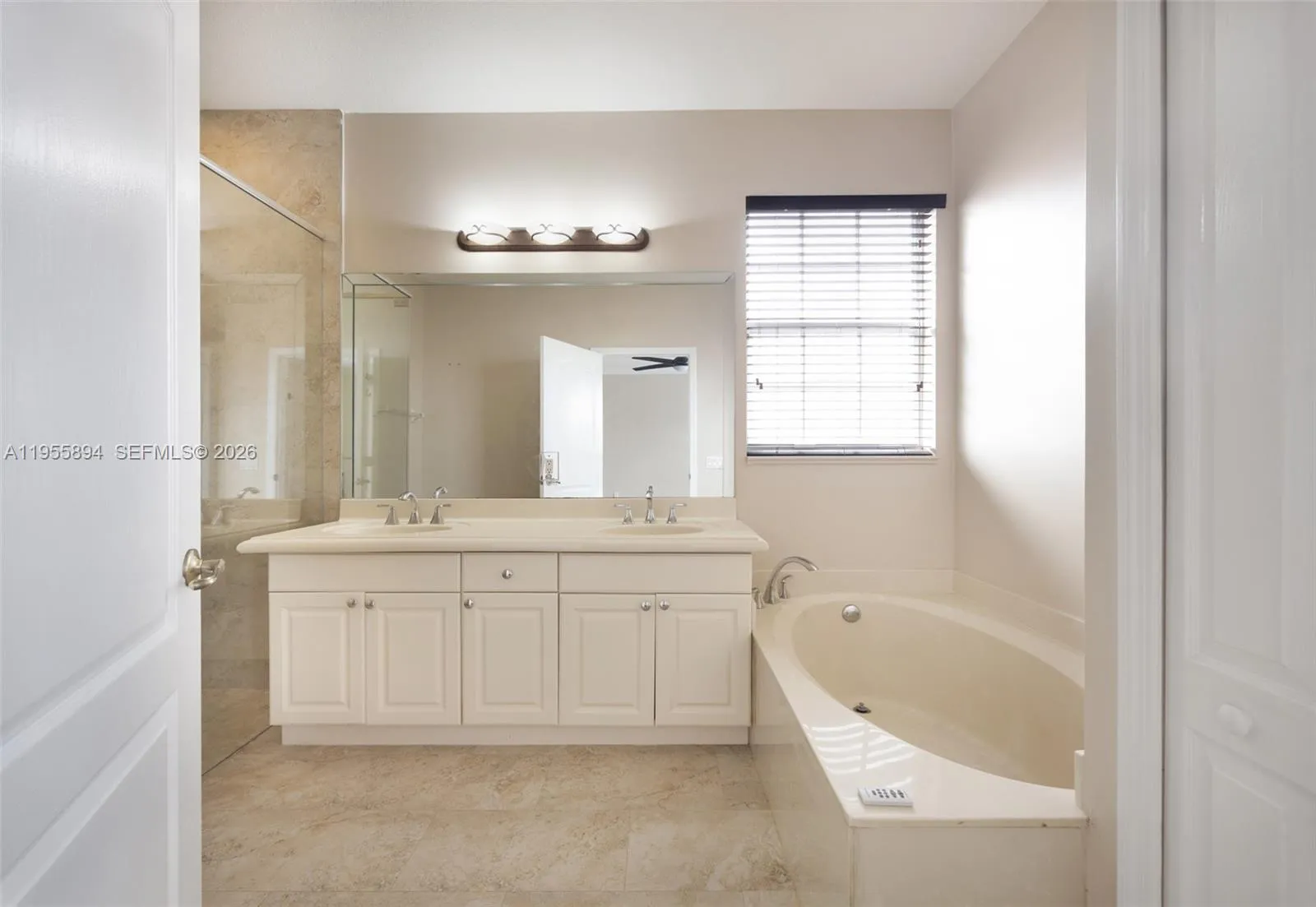 15963 Sw 99th Ln, Miami, Florida 33196, Miami, Florida 33196, 4 Bedrooms Bedrooms, ,2 BathroomsBathrooms,Residential,For Sale,15963 Sw 99th Ln, Miami, Florida 33196,A11955894