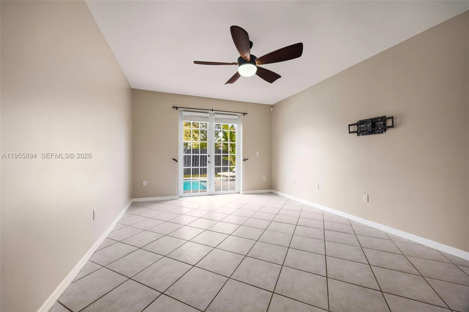 15963 Sw 99th Ln, Miami, Florida 33196, Miami, Florida 33196, 4 Bedrooms Bedrooms, ,2 BathroomsBathrooms,Residential,For Sale,15963 Sw 99th Ln, Miami, Florida 33196,A11955894