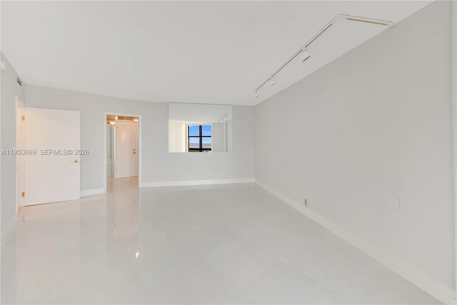1121 Crandon Blvd F601, Key Biscayne, Florida 3314, Key Biscayne, Florida 33149, 3 Bedrooms Bedrooms, ,2 BathroomsBathrooms,Residential Lease,For Rent,1121 Crandon Blvd F601, Key Biscayne, Florida 3314,A11950869