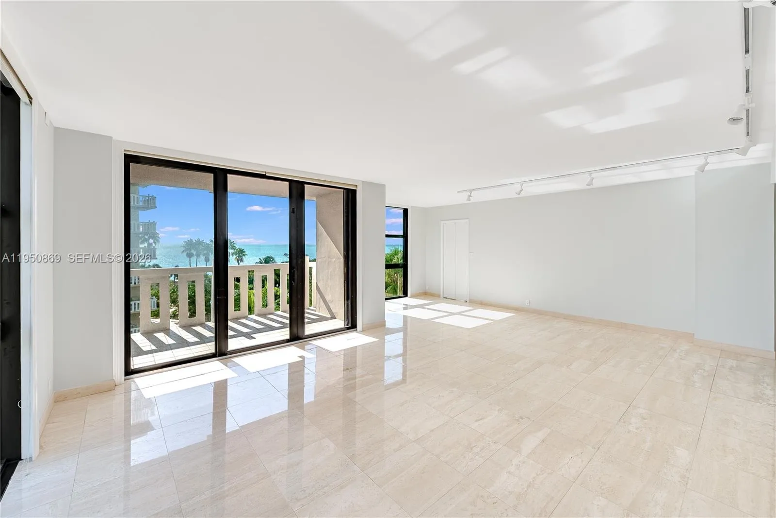 1121 Crandon Blvd F601, Key Biscayne, Florida 3314, Key Biscayne, Florida 33149, 3 Bedrooms Bedrooms, ,2 BathroomsBathrooms,Residential Lease,For Rent,1121 Crandon Blvd F601, Key Biscayne, Florida 3314,A11950869