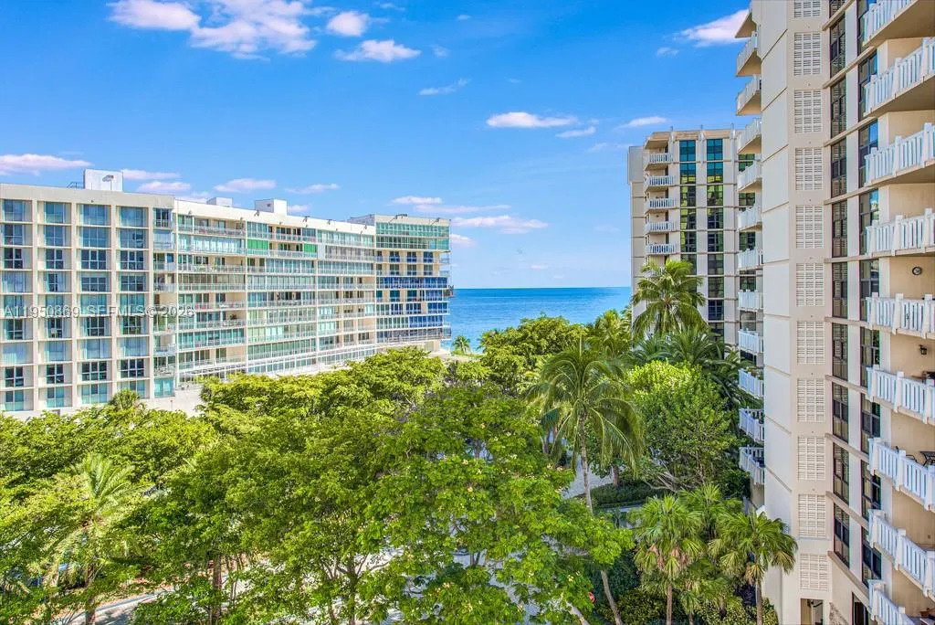 1121 Crandon Blvd F601, Key Biscayne, Florida 3314, Key Biscayne, Florida 33149, 3 Bedrooms Bedrooms, ,2 BathroomsBathrooms,Residential Lease,For Rent,1121 Crandon Blvd F601, Key Biscayne, Florida 3314,A11950869