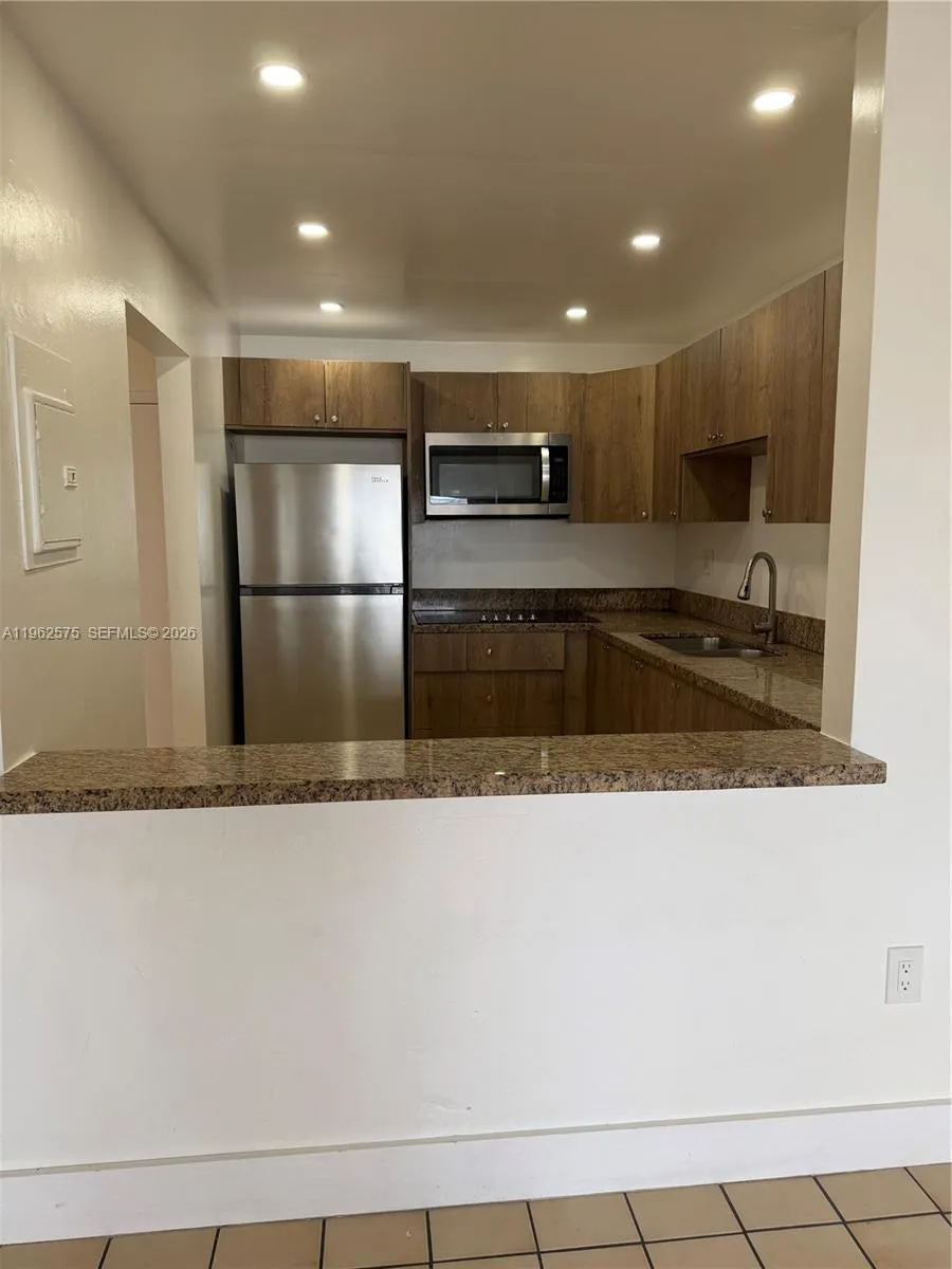 6190 W 19th Ave 303, Hialeah, Florida 33012, Hialeah, Florida 33012, 2 Bedrooms Bedrooms, ,2 BathroomsBathrooms,Residential Lease,For Rent,6190 W 19th Ave 303, Hialeah, Florida 33012,A11962575