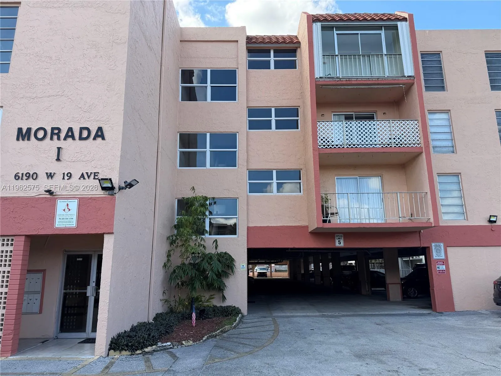 6190 W 19th Ave 303, Hialeah, Florida 33012, Hialeah, Florida 33012, 2 Bedrooms Bedrooms, ,2 BathroomsBathrooms,Residential Lease,For Rent,6190 W 19th Ave 303, Hialeah, Florida 33012,A11962575