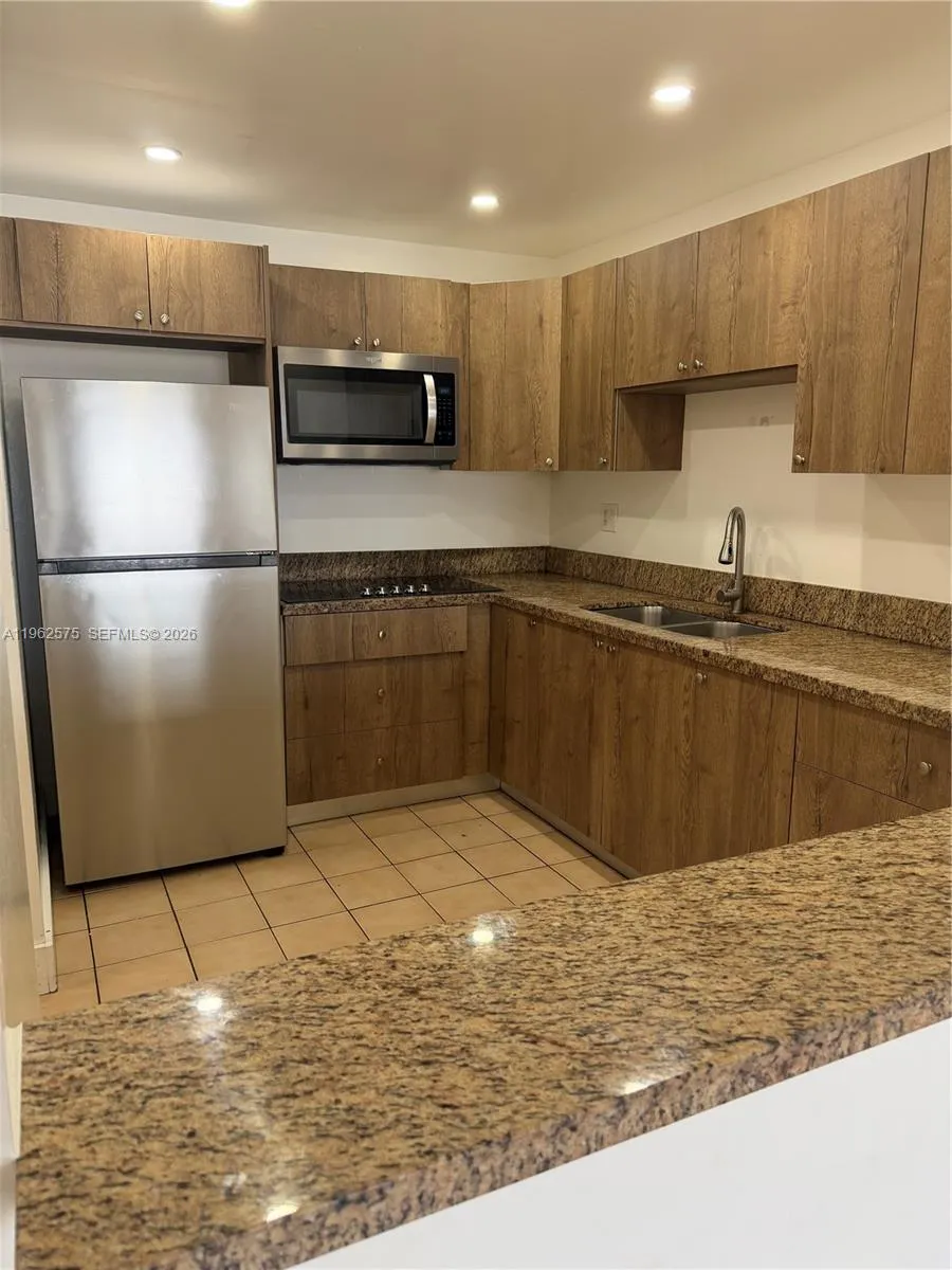 6190 W 19th Ave 303, Hialeah, Florida 33012, Hialeah, Florida 33012, 2 Bedrooms Bedrooms, ,2 BathroomsBathrooms,Residential Lease,For Rent,6190 W 19th Ave 303, Hialeah, Florida 33012,A11962575