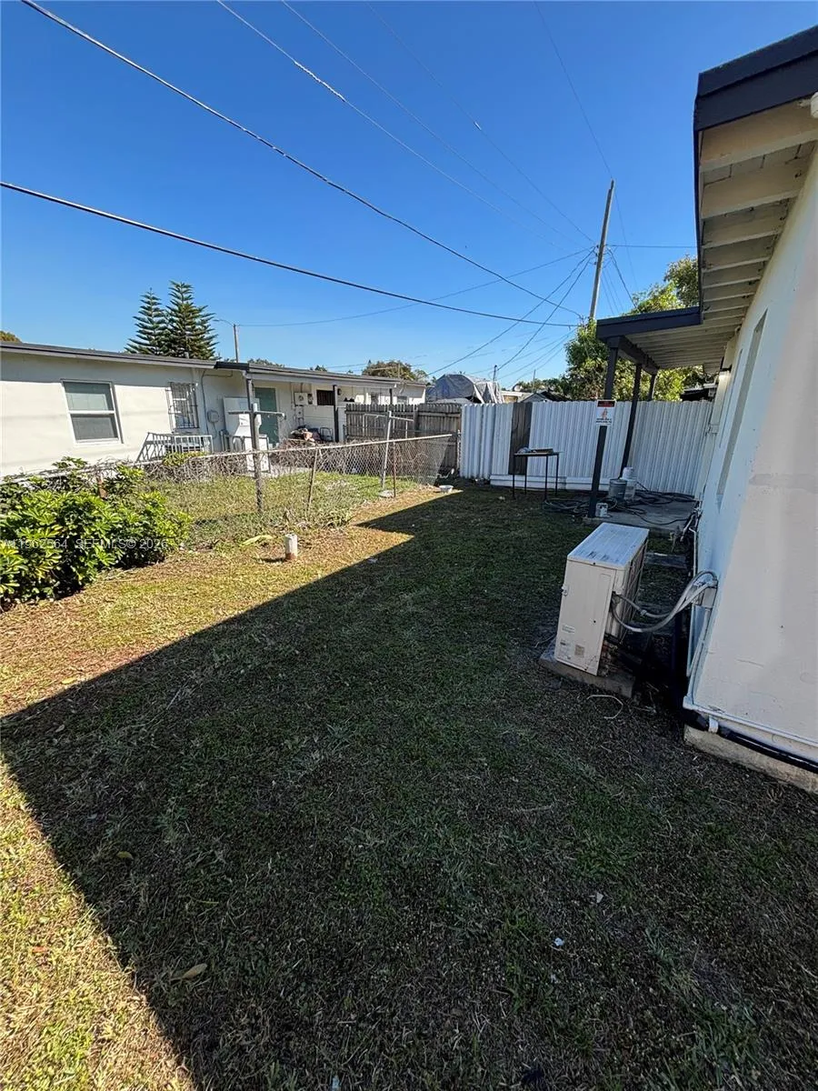 1821 Nw 74th St, Miami, Florida 33147, Miami, Florida 33147, ,Residential Income,For Sale,1821 Nw 74th St, Miami, Florida 33147,A11962564
