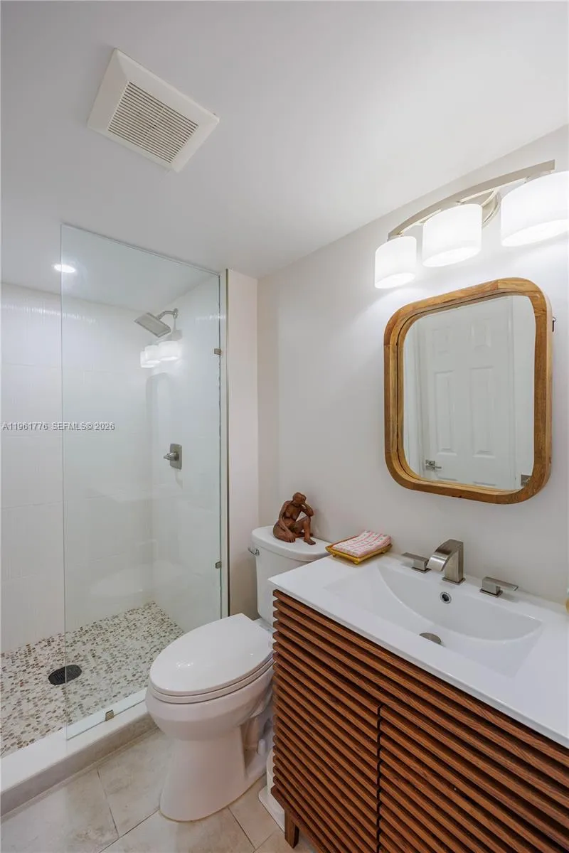 9100 Lime Bay Blvd 111, Tamarac, Florida 33321, Tamarac, Florida 33321, 2 Bedrooms Bedrooms, ,2 BathroomsBathrooms,Residential,For Sale,9100 Lime Bay Blvd 111, Tamarac, Florida 33321,A11961776