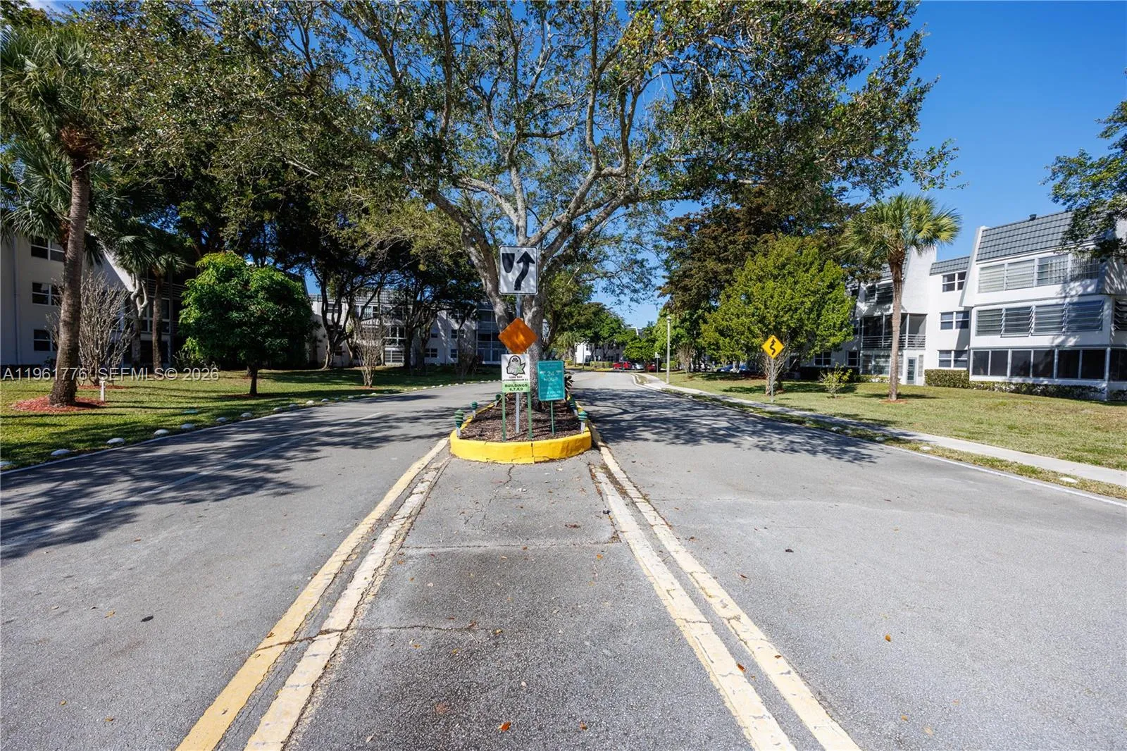 9100 Lime Bay Blvd 111, Tamarac, Florida 33321, Tamarac, Florida 33321, 2 Bedrooms Bedrooms, ,2 BathroomsBathrooms,Residential,For Sale,9100 Lime Bay Blvd 111, Tamarac, Florida 33321,A11961776