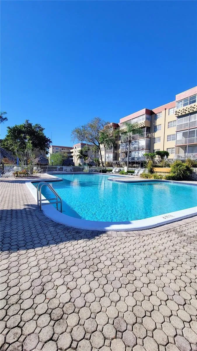 406 Nw 68th Ave 304, Plantation, Florida 33317, Plantation, Florida 33317, 2 Bedrooms Bedrooms, ,2 BathroomsBathrooms,Residential,For Sale,406 Nw 68th Ave 304, Plantation, Florida 33317,A11958524