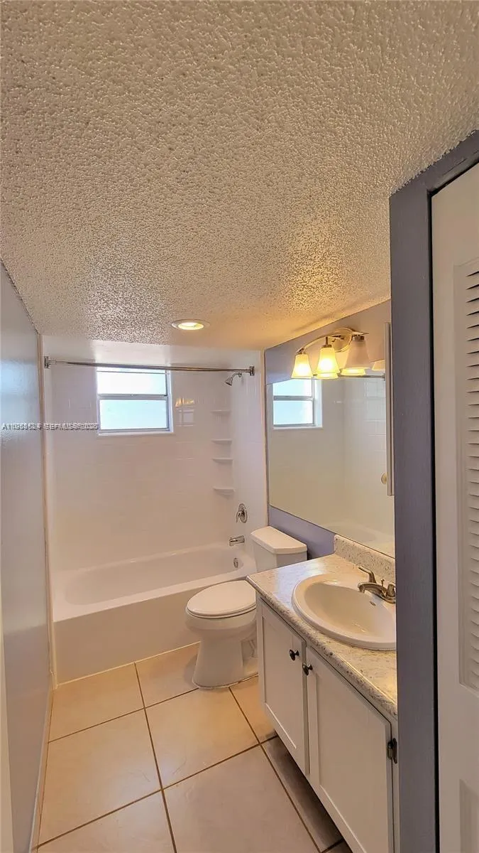 406 Nw 68th Ave 304, Plantation, Florida 33317, Plantation, Florida 33317, 2 Bedrooms Bedrooms, ,2 BathroomsBathrooms,Residential,For Sale,406 Nw 68th Ave 304, Plantation, Florida 33317,A11958524