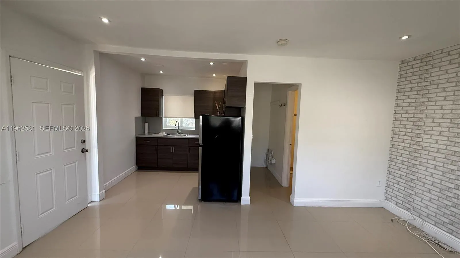 560 Ne 67th St 4, Miami, Florida 33138, Miami, Florida 33138, ,1 BathroomBathrooms,Residential Lease,For Rent,560 Ne 67th St 4, Miami, Florida 33138,A11962581