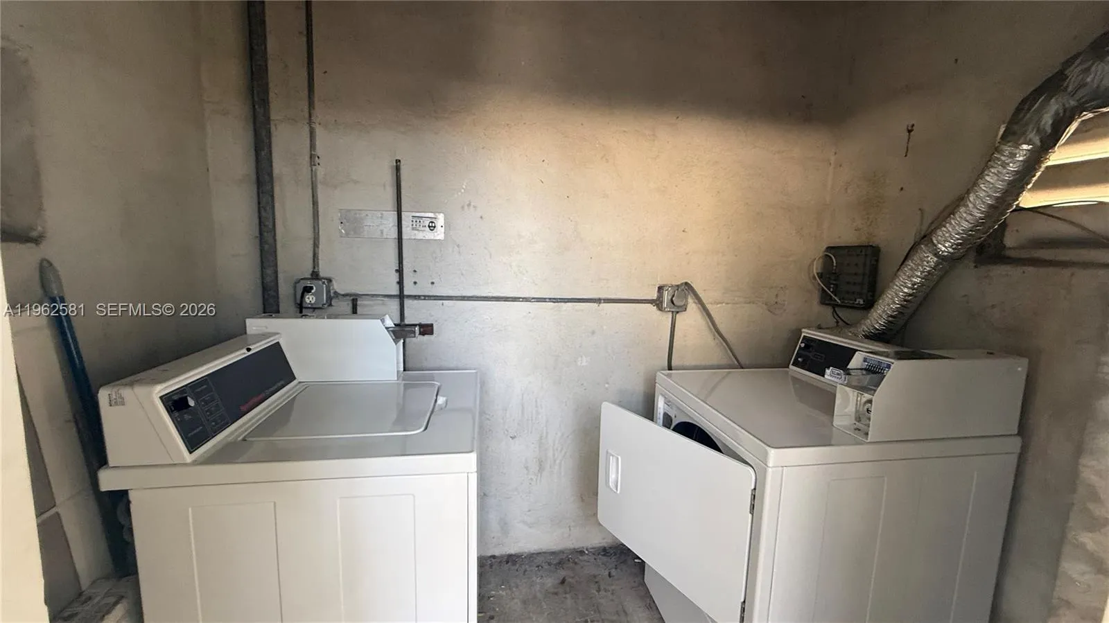 560 Ne 67th St 4, Miami, Florida 33138, Miami, Florida 33138, ,1 BathroomBathrooms,Residential Lease,For Rent,560 Ne 67th St 4, Miami, Florida 33138,A11962581