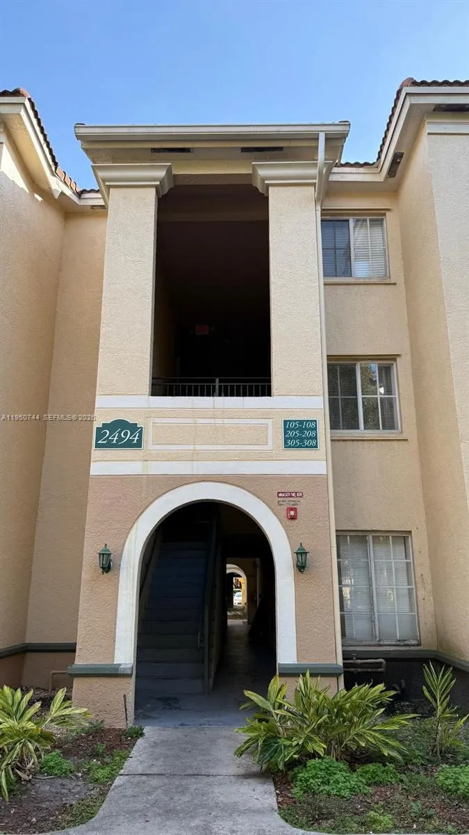 2494 Centergate Dr 305, Miramar, Florida 33025, Miramar, Florida 33025, 1 Bedroom Bedrooms, ,1 BathroomBathrooms,Residential Lease,For Rent,2494 Centergate Dr 305, Miramar, Florida 33025,A11950744