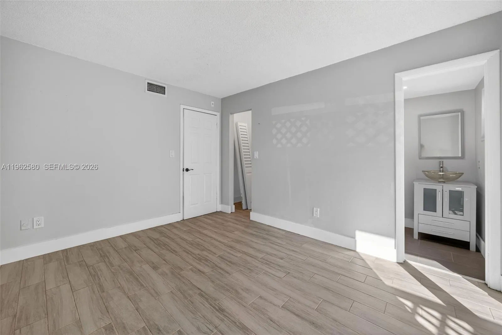 8550 Sw 109th Ave 5-110, Miami, Florida 33173, Miami, Florida 33173, 2 Bedrooms Bedrooms, ,2 BathroomsBathrooms,Residential,For Sale,8550 Sw 109th Ave 5-110, Miami, Florida 33173,A11962580