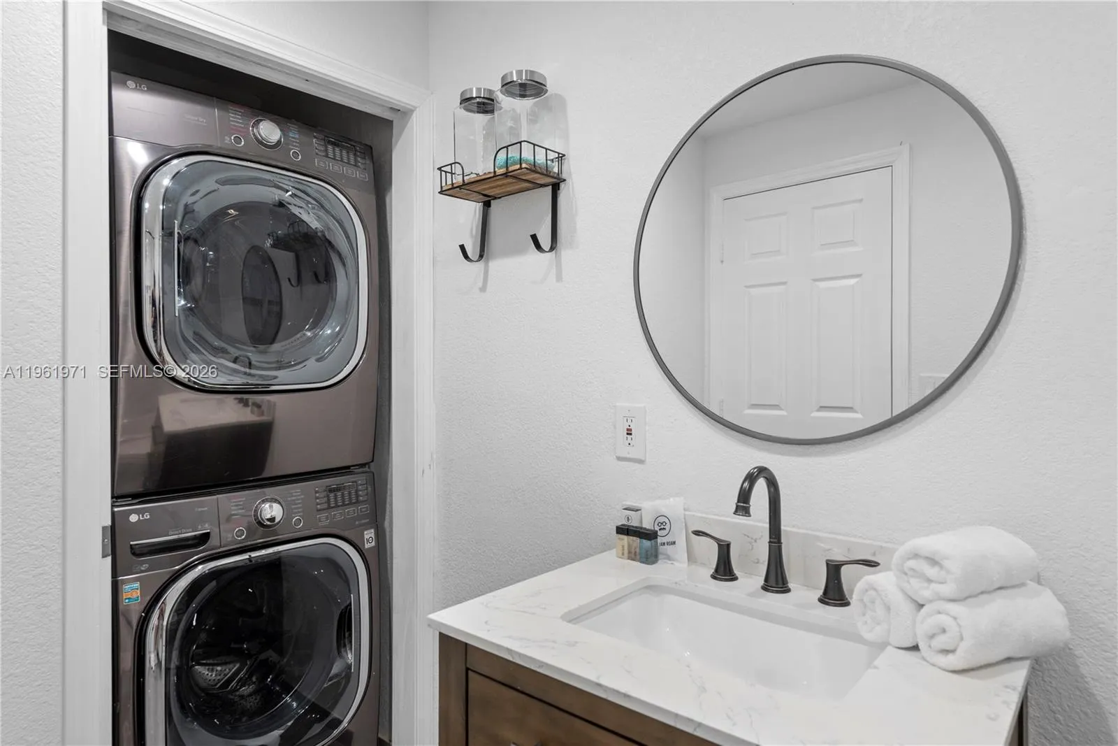 1617 Sw 17th Ave, Fort Lauderdale, Florida 33312, Fort Lauderdale, Florida 33312, 5 Bedrooms Bedrooms, ,3 BathroomsBathrooms,Residential,For Sale,1617 Sw 17th Ave, Fort Lauderdale, Florida 33312,A11961971