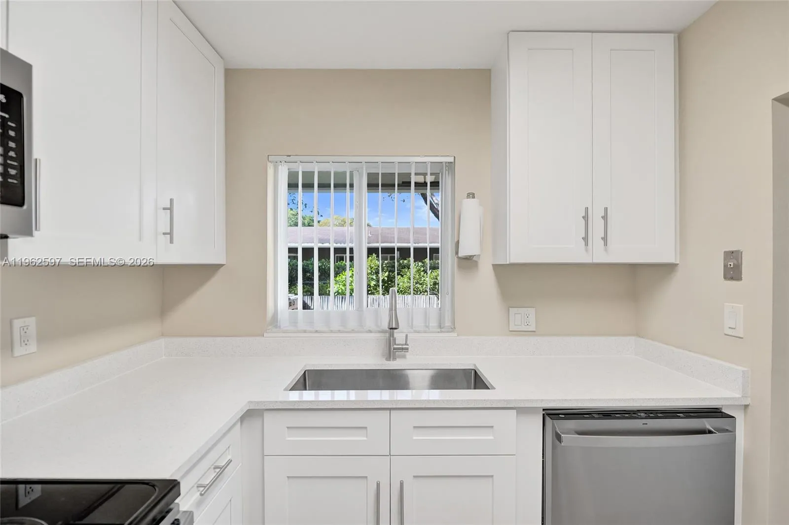 920 Sw 28th St, Fort Lauderdale, Florida 33315, Fort Lauderdale, Florida 33315, ,Residential Income,For Sale,920 Sw 28th St, Fort Lauderdale, Florida 33315,A11962597