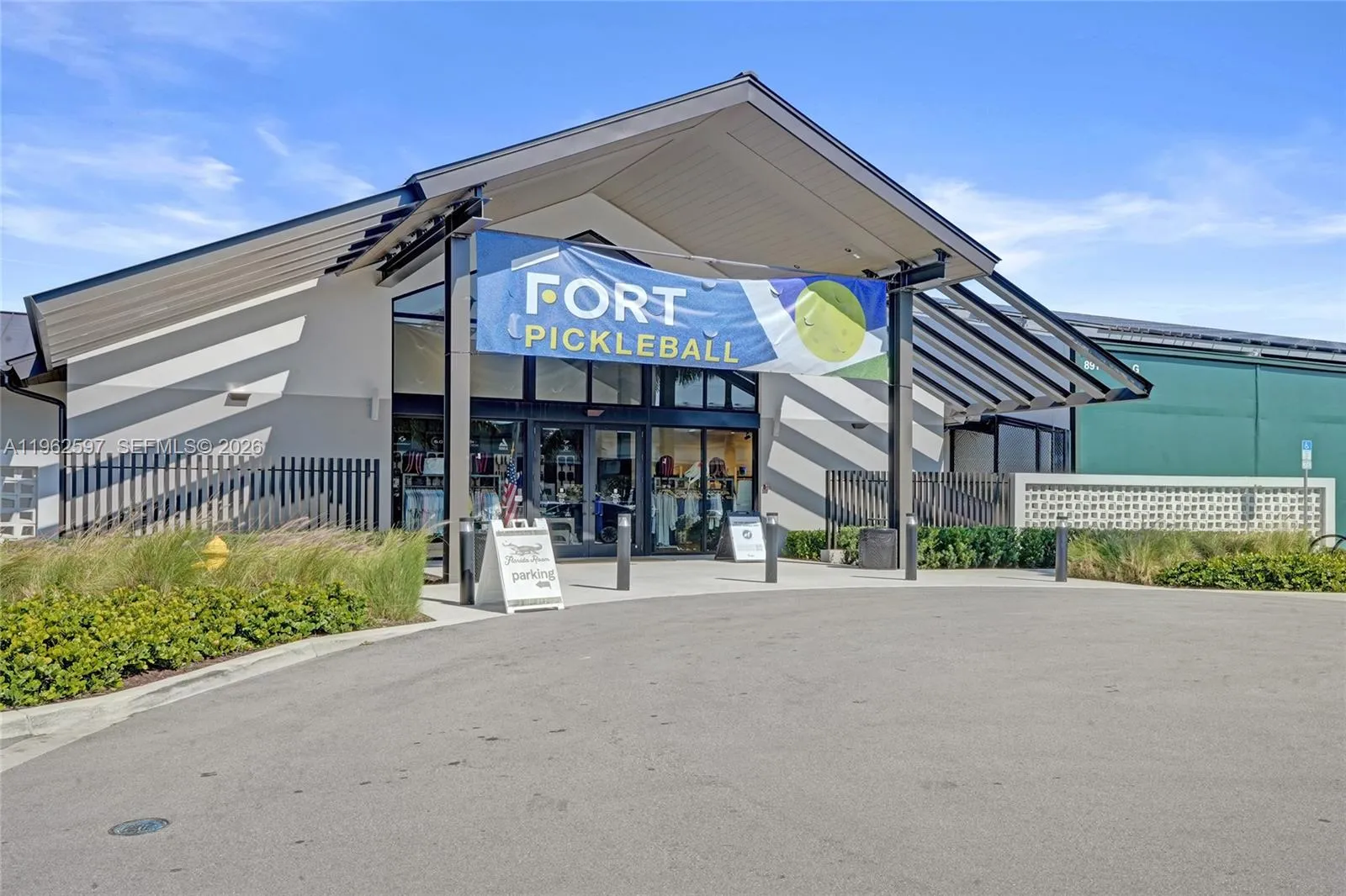 920 Sw 28th St, Fort Lauderdale, Florida 33315, Fort Lauderdale, Florida 33315, ,Residential Income,For Sale,920 Sw 28th St, Fort Lauderdale, Florida 33315,A11962597