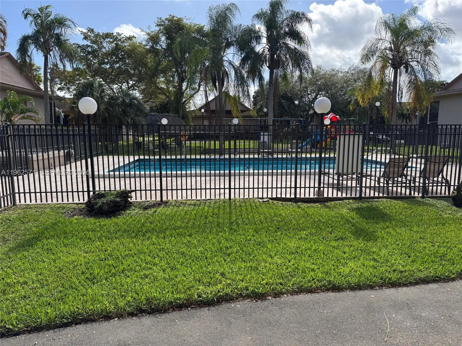 11289 Sw 88th St 214l, Miami, Florida 33176, Miami, Florida 33176, 2 Bedrooms Bedrooms, ,2 BathroomsBathrooms,Residential Lease,For Rent,11289 Sw 88th St 214l, Miami, Florida 33176,A11962571