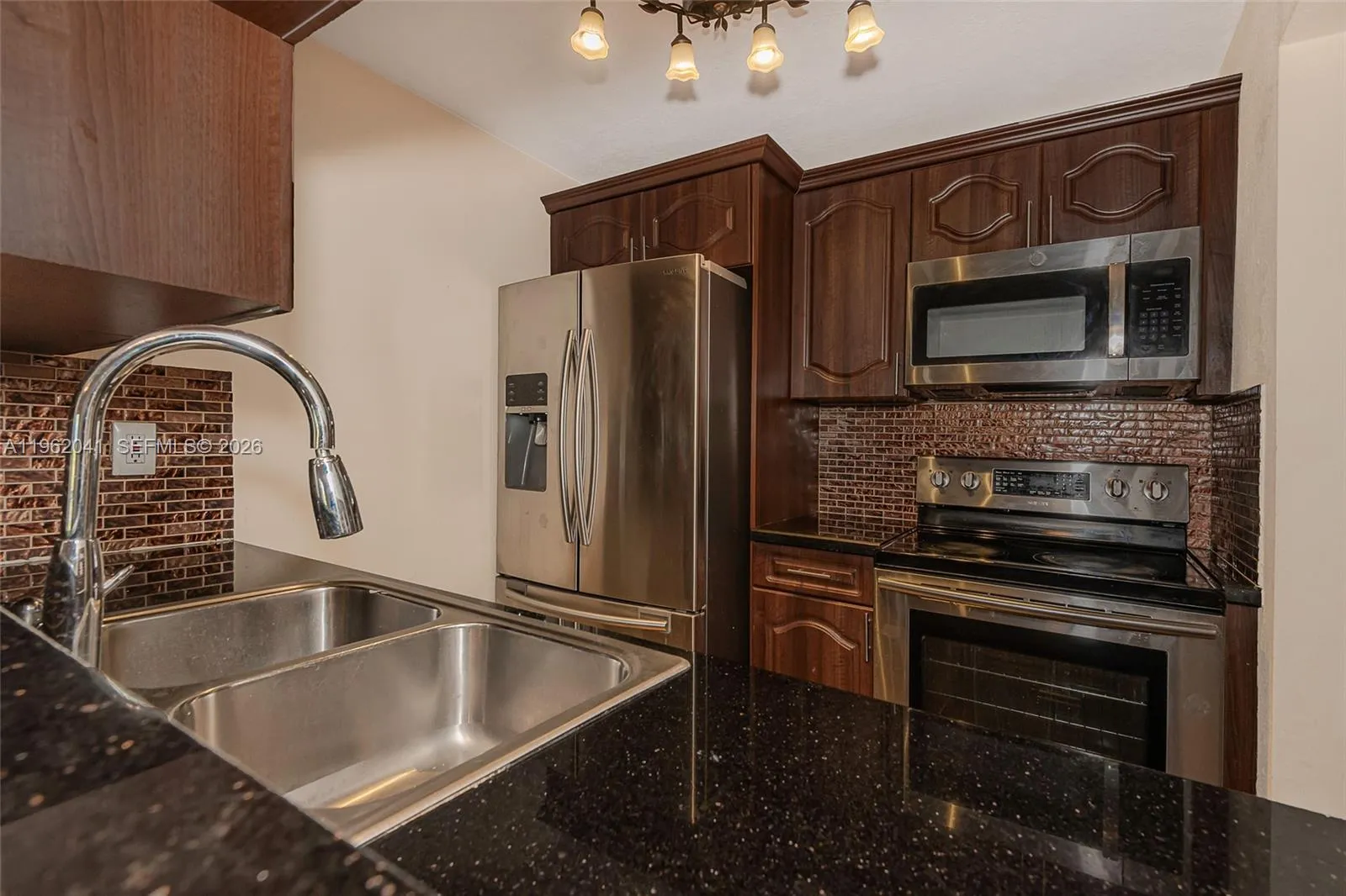 270 Nw 107th Ave 208, Miami, Florida 33172, Miami, Florida 33172, 2 Bedrooms Bedrooms, ,1 BathroomBathrooms,Residential,For Sale,270 Nw 107th Ave 208, Miami, Florida 33172,A11962041