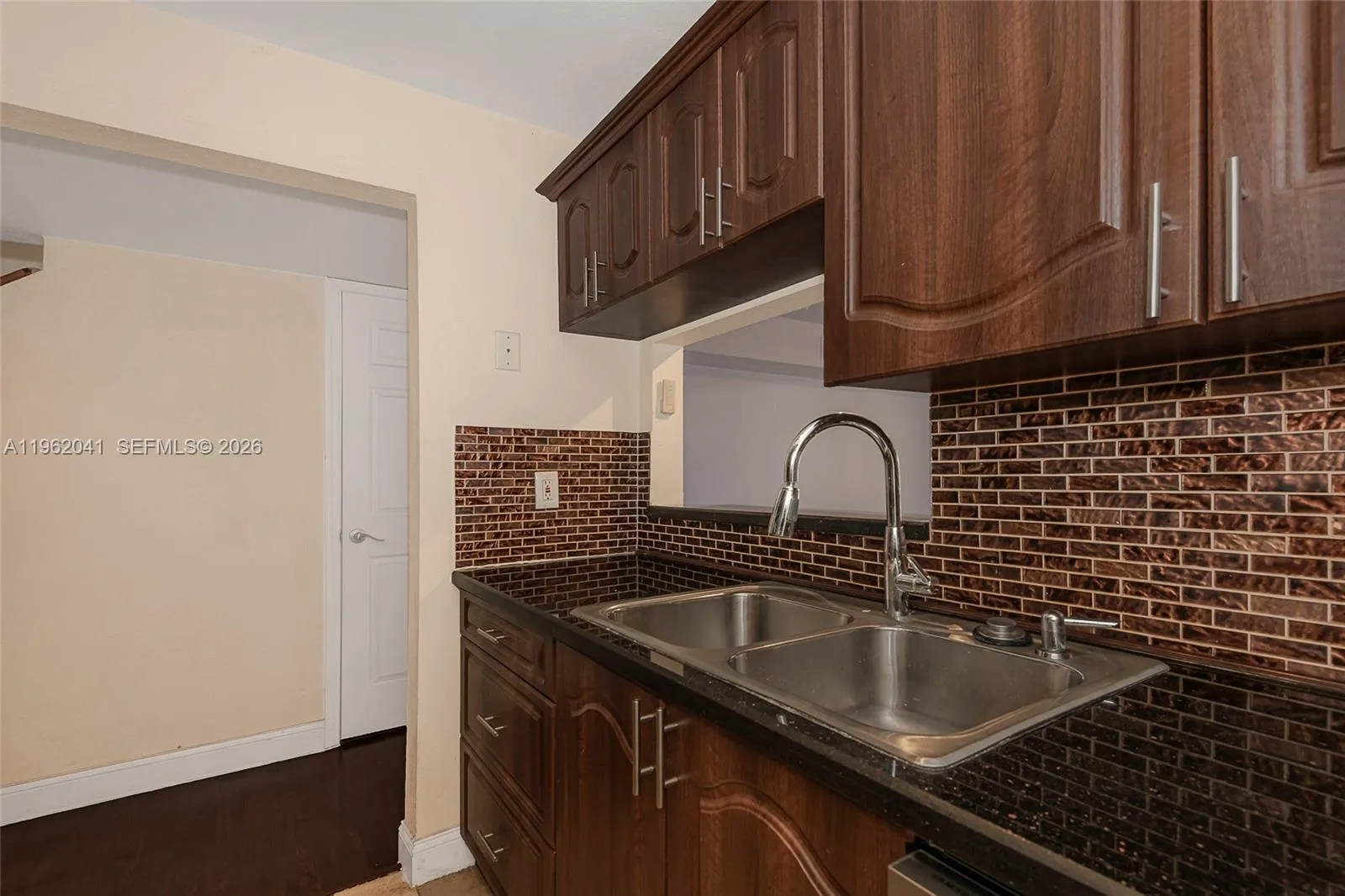 270 Nw 107th Ave 208, Miami, Florida 33172, Miami, Florida 33172, 2 Bedrooms Bedrooms, ,1 BathroomBathrooms,Residential,For Sale,270 Nw 107th Ave 208, Miami, Florida 33172,A11962041