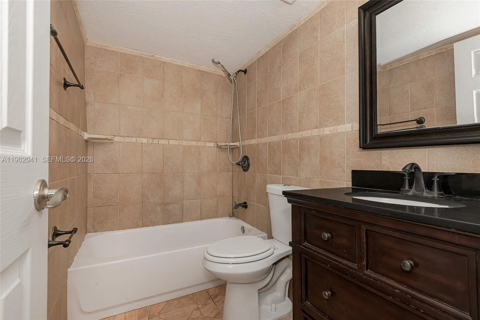 270 Nw 107th Ave 208, Miami, Florida 33172, Miami, Florida 33172, 2 Bedrooms Bedrooms, ,1 BathroomBathrooms,Residential,For Sale,270 Nw 107th Ave 208, Miami, Florida 33172,A11962041