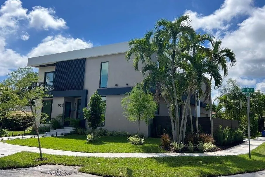 1700 Ne 18th St 0, Fort Lauderdale, Florida 33305, Fort Lauderdale, Florida 33305, 5 Bedrooms Bedrooms, ,4 BathroomsBathrooms,Residential Lease,For Rent,1700 Ne 18th St 0, Fort Lauderdale, Florida 33305,A11961643