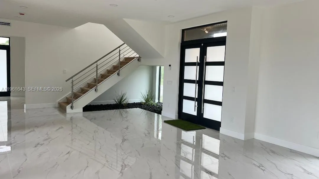 1700 Ne 18th St 0, Fort Lauderdale, Florida 33305, Fort Lauderdale, Florida 33305, 5 Bedrooms Bedrooms, ,4 BathroomsBathrooms,Residential Lease,For Rent,1700 Ne 18th St 0, Fort Lauderdale, Florida 33305,A11961643