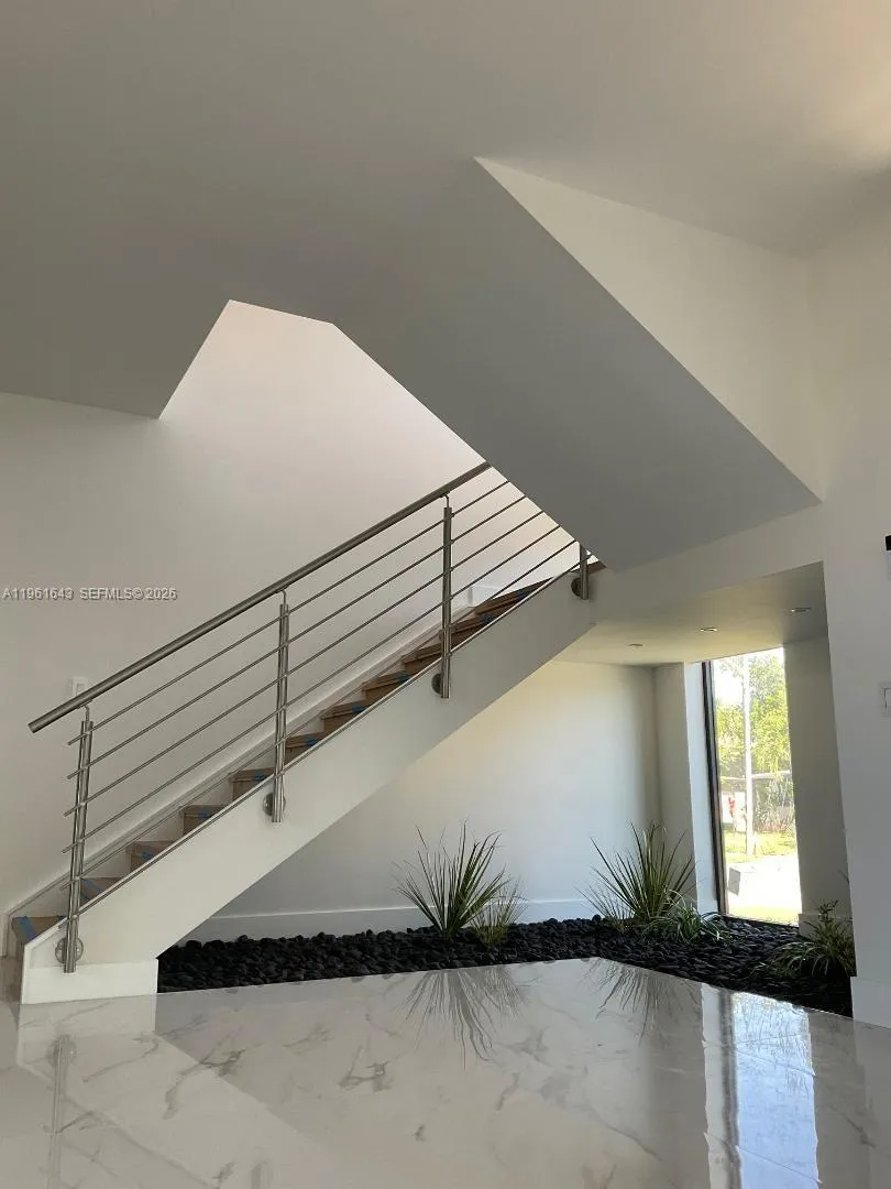 1700 Ne 18th St 0, Fort Lauderdale, Florida 33305, Fort Lauderdale, Florida 33305, 5 Bedrooms Bedrooms, ,4 BathroomsBathrooms,Residential Lease,For Rent,1700 Ne 18th St 0, Fort Lauderdale, Florida 33305,A11961643