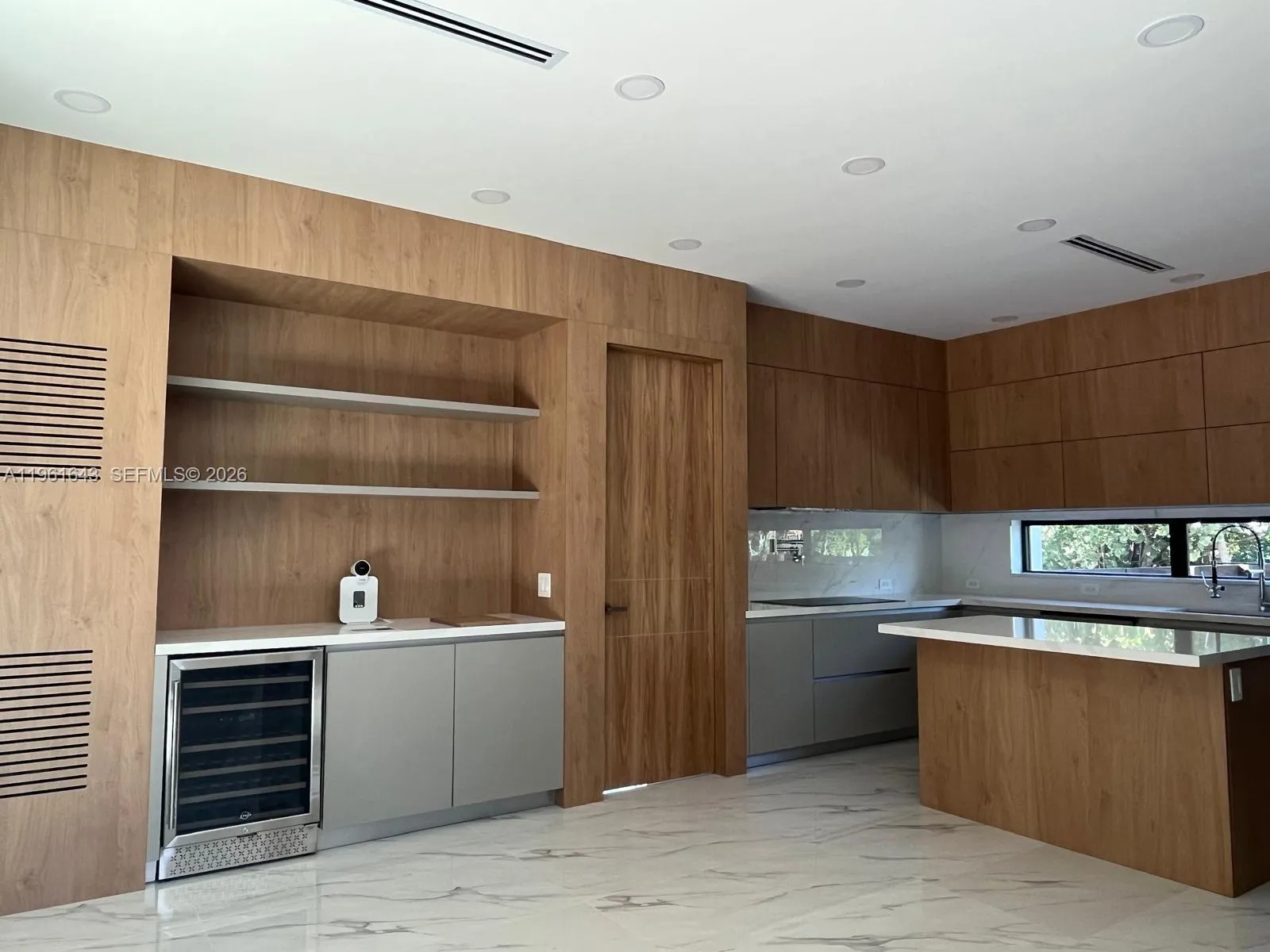 1700 Ne 18th St 0, Fort Lauderdale, Florida 33305, Fort Lauderdale, Florida 33305, 5 Bedrooms Bedrooms, ,4 BathroomsBathrooms,Residential Lease,For Rent,1700 Ne 18th St 0, Fort Lauderdale, Florida 33305,A11961643