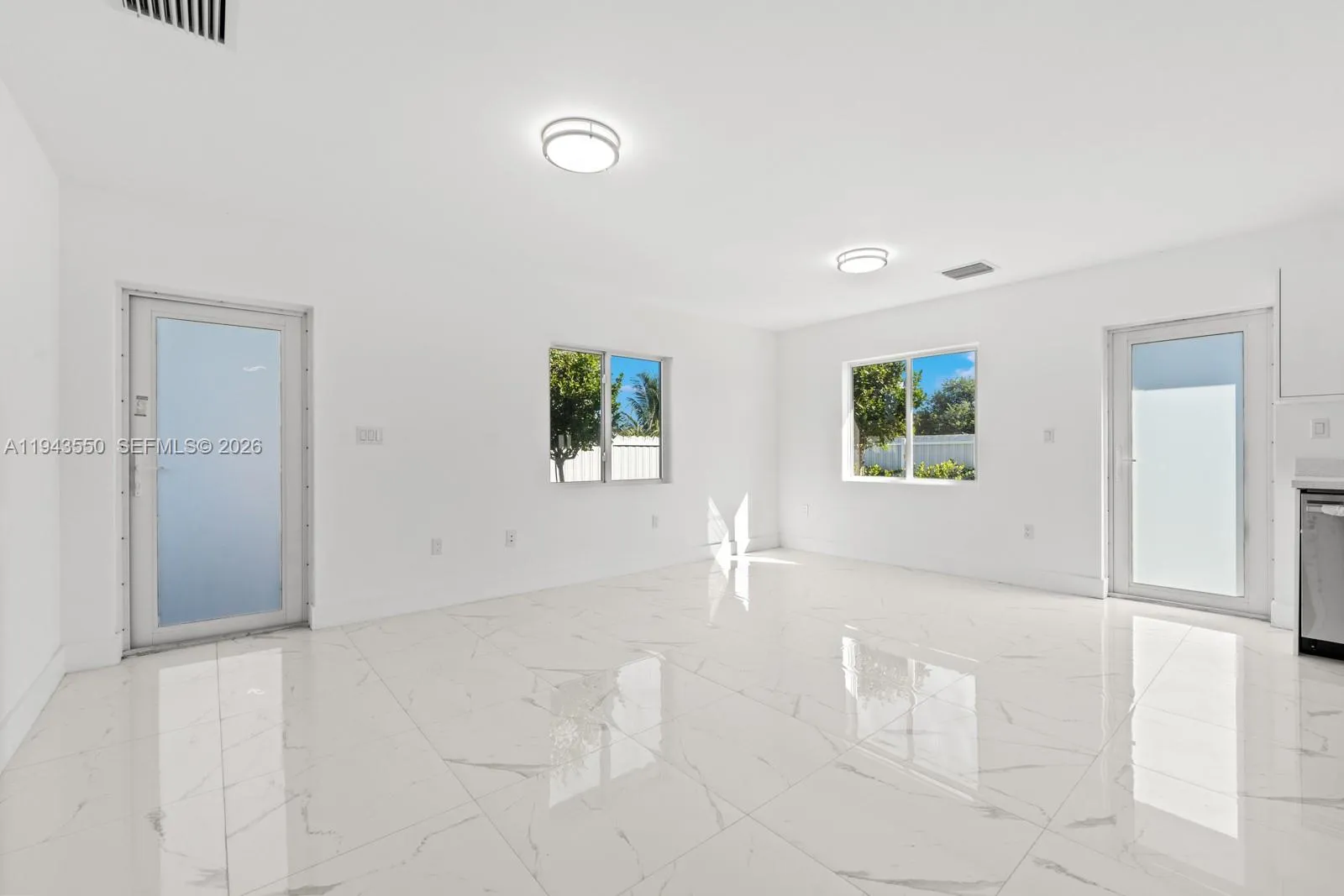 231 Nw 3rd Ave, Florida City, Florida 33034, Florida City, Florida 33034, ,Residential Income,For Sale,231 Nw 3rd Ave, Florida City, Florida 33034,A11943550
