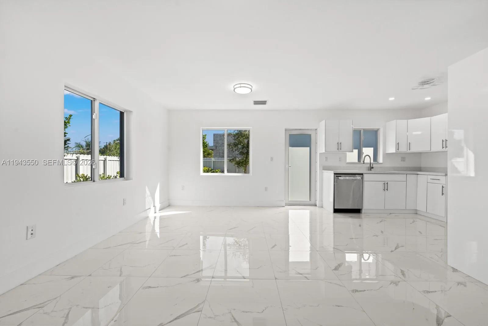 231 Nw 3rd Ave, Florida City, Florida 33034, Florida City, Florida 33034, ,Residential Income,For Sale,231 Nw 3rd Ave, Florida City, Florida 33034,A11943550