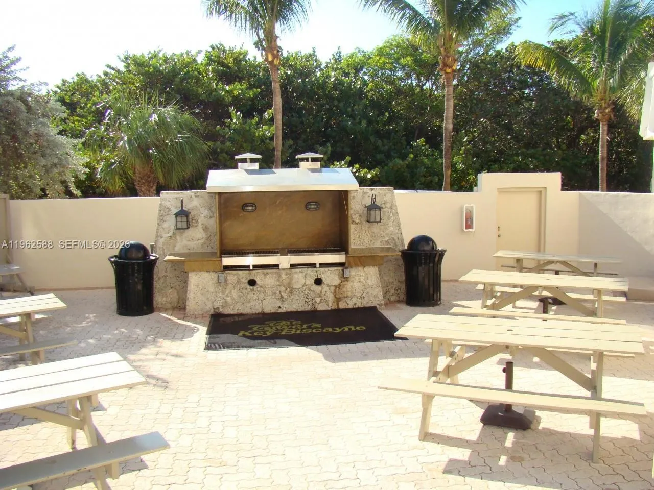 1121 Crandon Blvd D806, Key Biscayne, Florida 3314, Key Biscayne, Florida 33149, 2 Bedrooms Bedrooms, ,2 BathroomsBathrooms,Residential Lease,For Rent,1121 Crandon Blvd D806, Key Biscayne, Florida 3314,A11962588