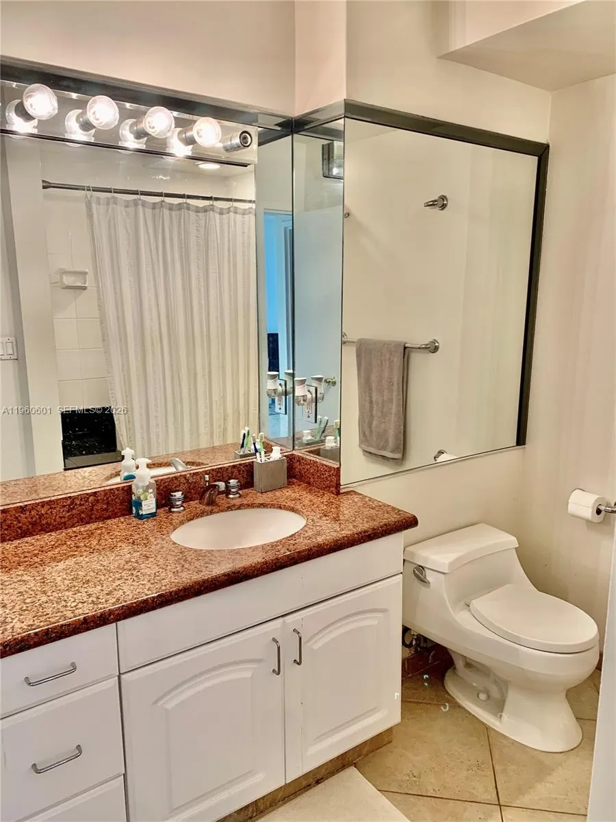 800 West Ave 823, Miami Beach, Florida 33139, Miami Beach, Florida 33139, 1 Bedroom Bedrooms, ,1 BathroomBathrooms,Residential,For Sale,800 West Ave 823, Miami Beach, Florida 33139,A11960601