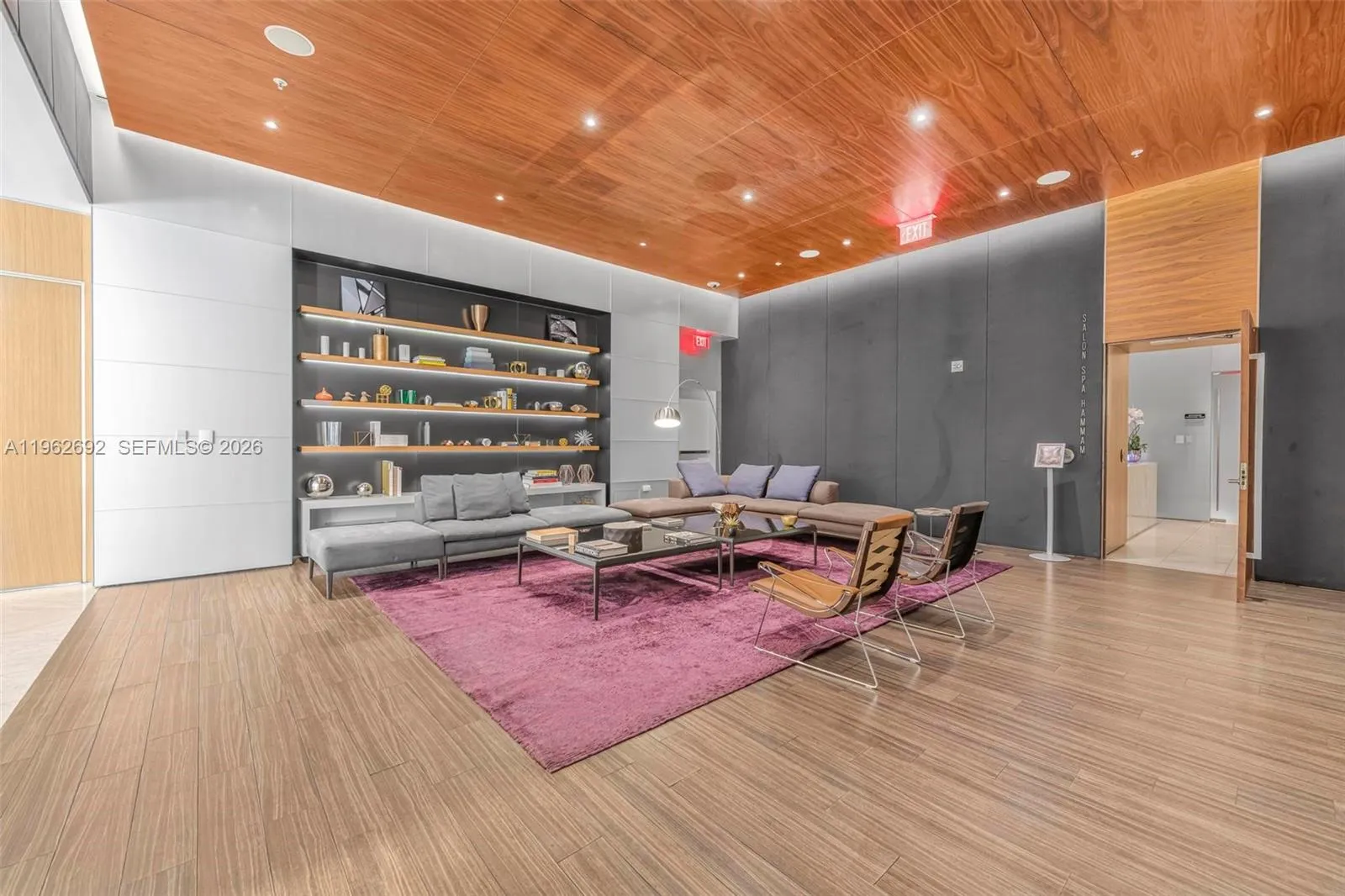 88 Sw 7th St 3806, Miami, Florida 33130, Miami, Florida 33130, 1 Bedroom Bedrooms, ,1 BathroomBathrooms,Residential,For Sale,88 Sw 7th St 3806, Miami, Florida 33130,A11962692