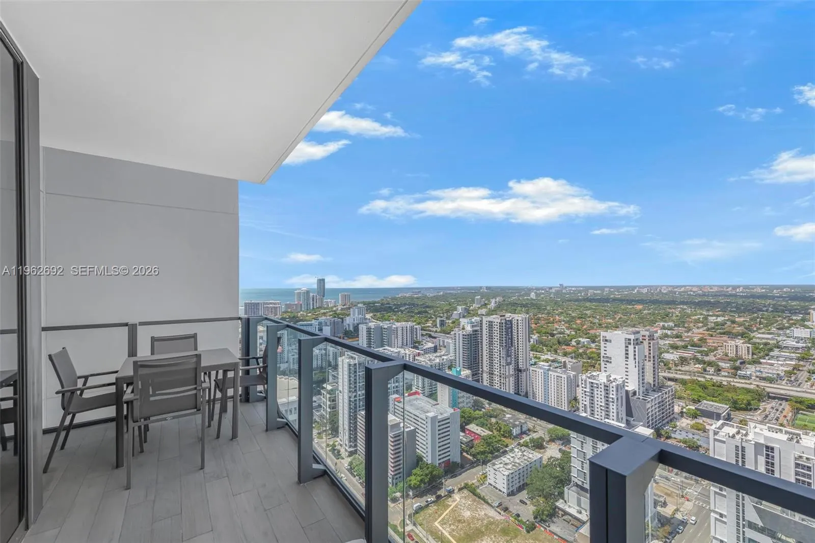 Open and breathtaking views\n